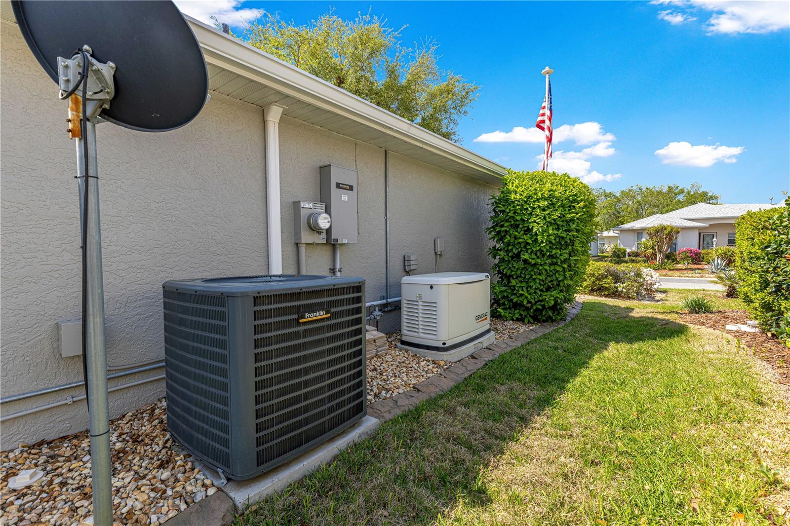 Image 8 of 37 For 8090 81st Loop