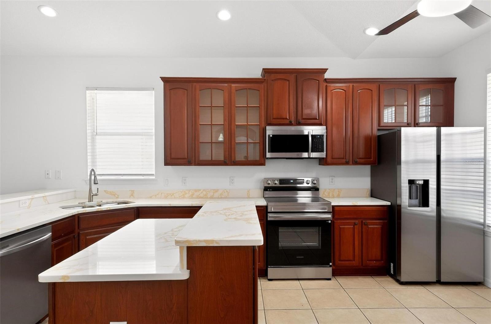 Image 19 of 73 For 7006 Pine Hollow Drive