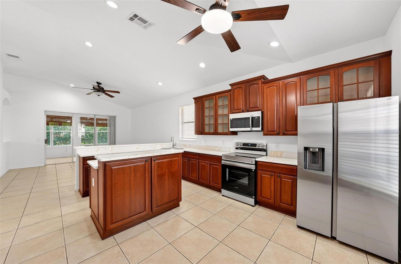 Image 20 of 73 For 7006 Pine Hollow Drive