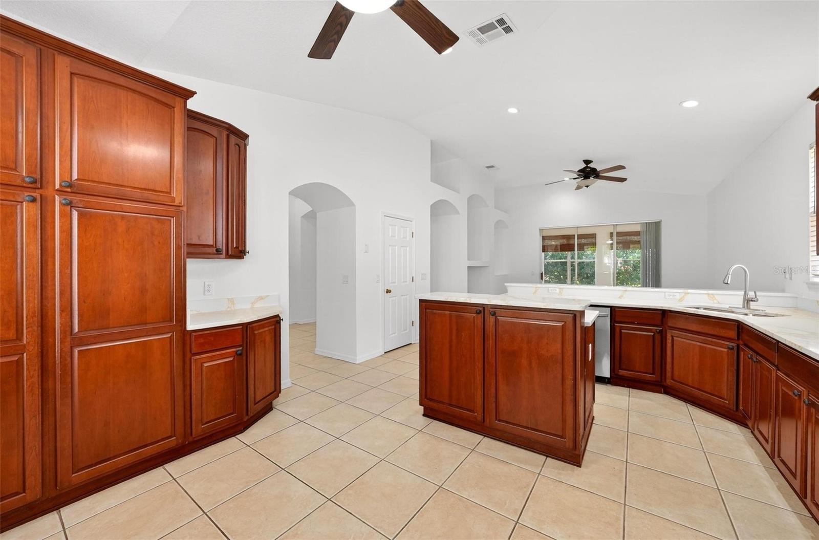 Image 22 of 73 For 7006 Pine Hollow Drive