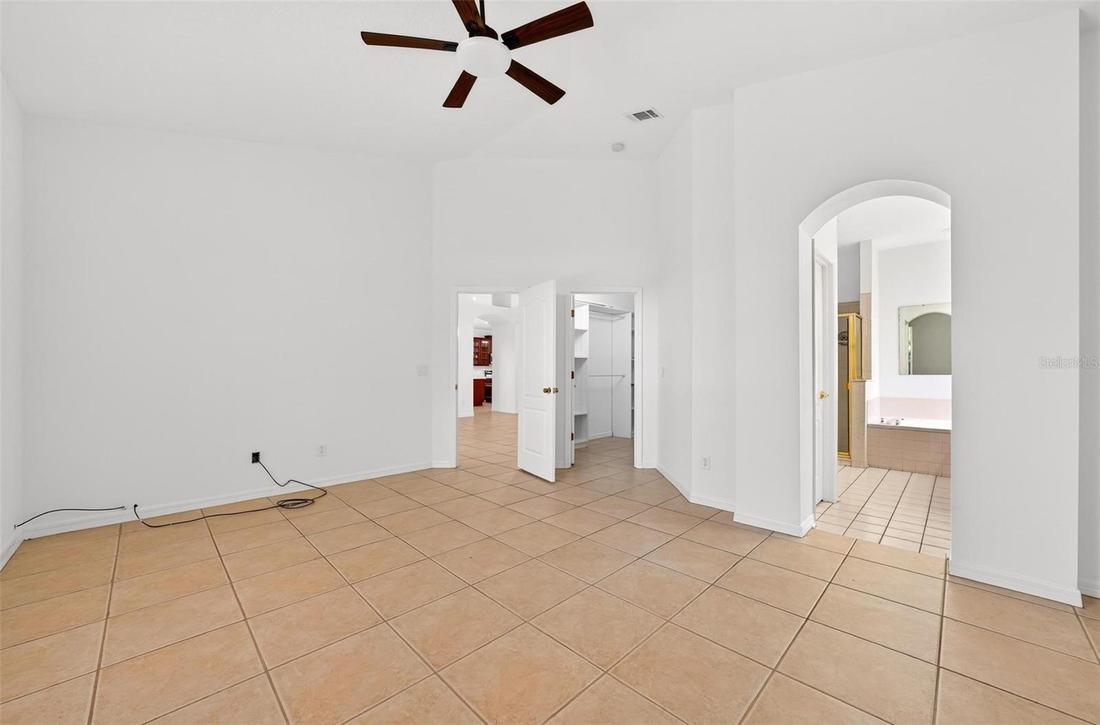 Image 28 of 73 For 7006 Pine Hollow Drive