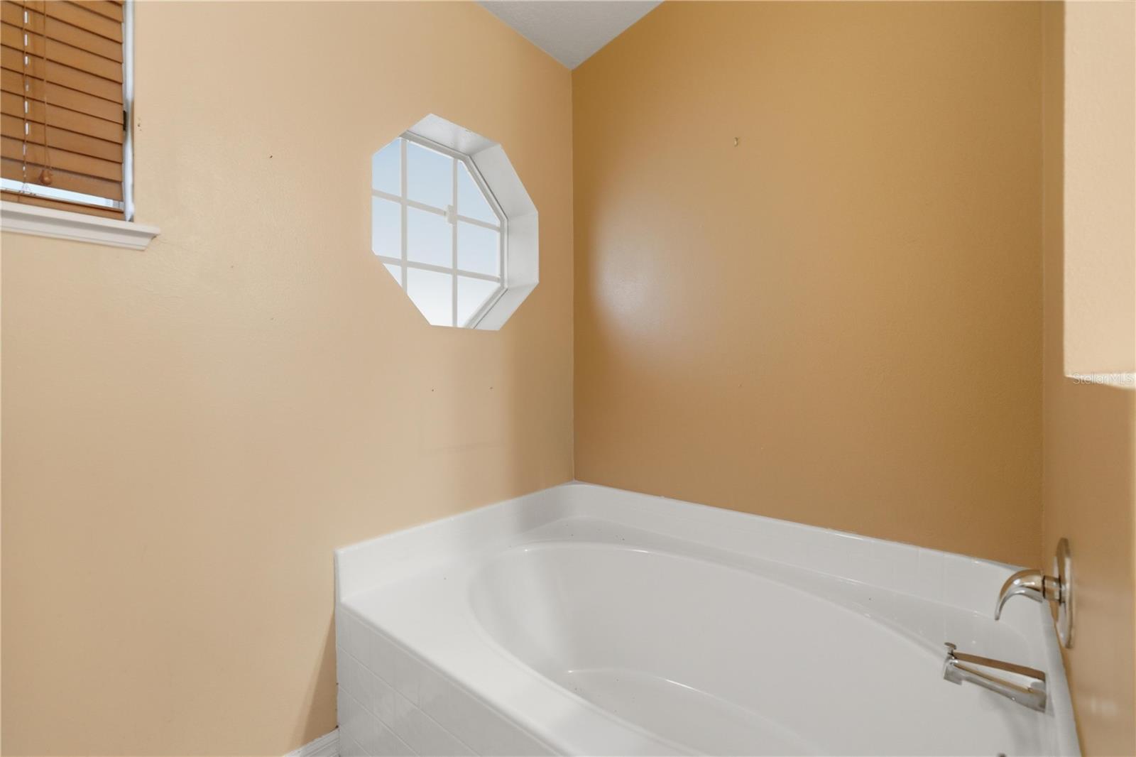 Image 21 of 32 For 6025 128th Street Road