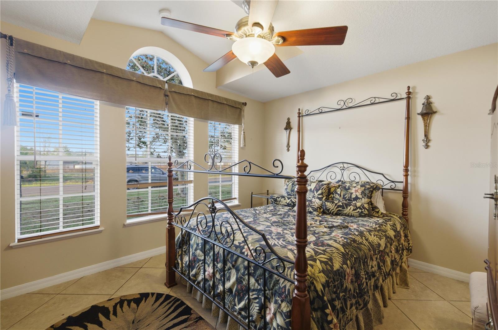 Image 5 of 32 For 6025 128th Street Road