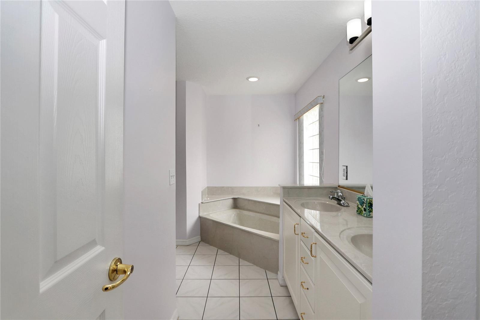 Image 13 of 60 For 6318 117th Loop