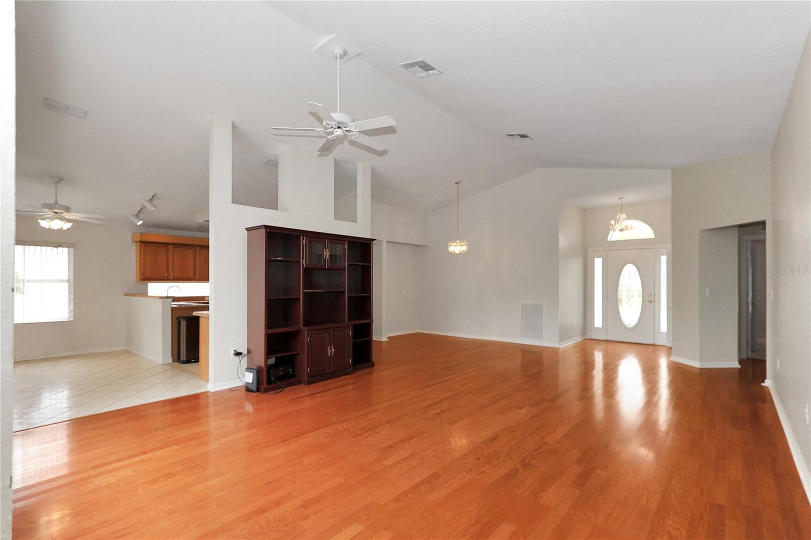 Image 16 of 60 For 6318 117th Loop