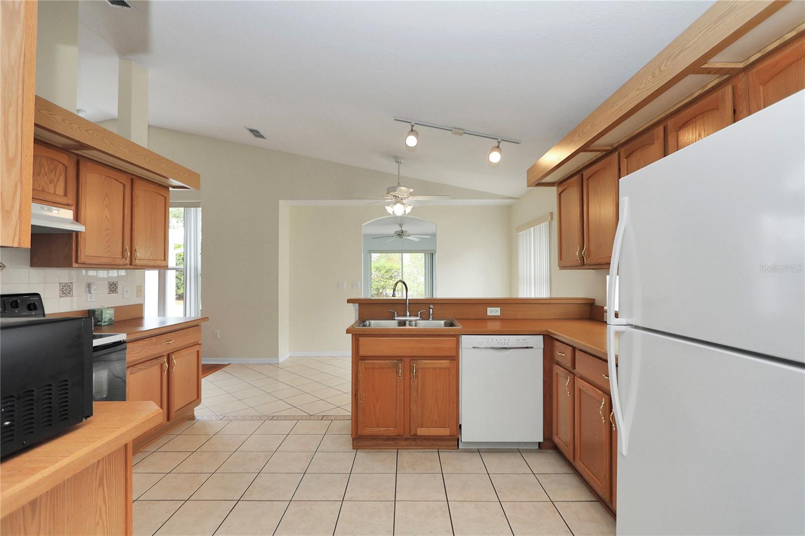 Image 22 of 60 For 6318 117th Loop