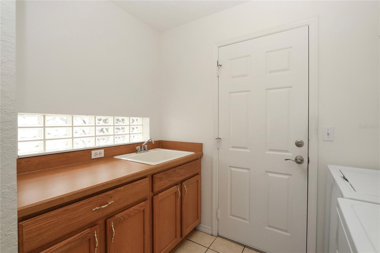 Image 31 of 60 For 6318 117th Loop