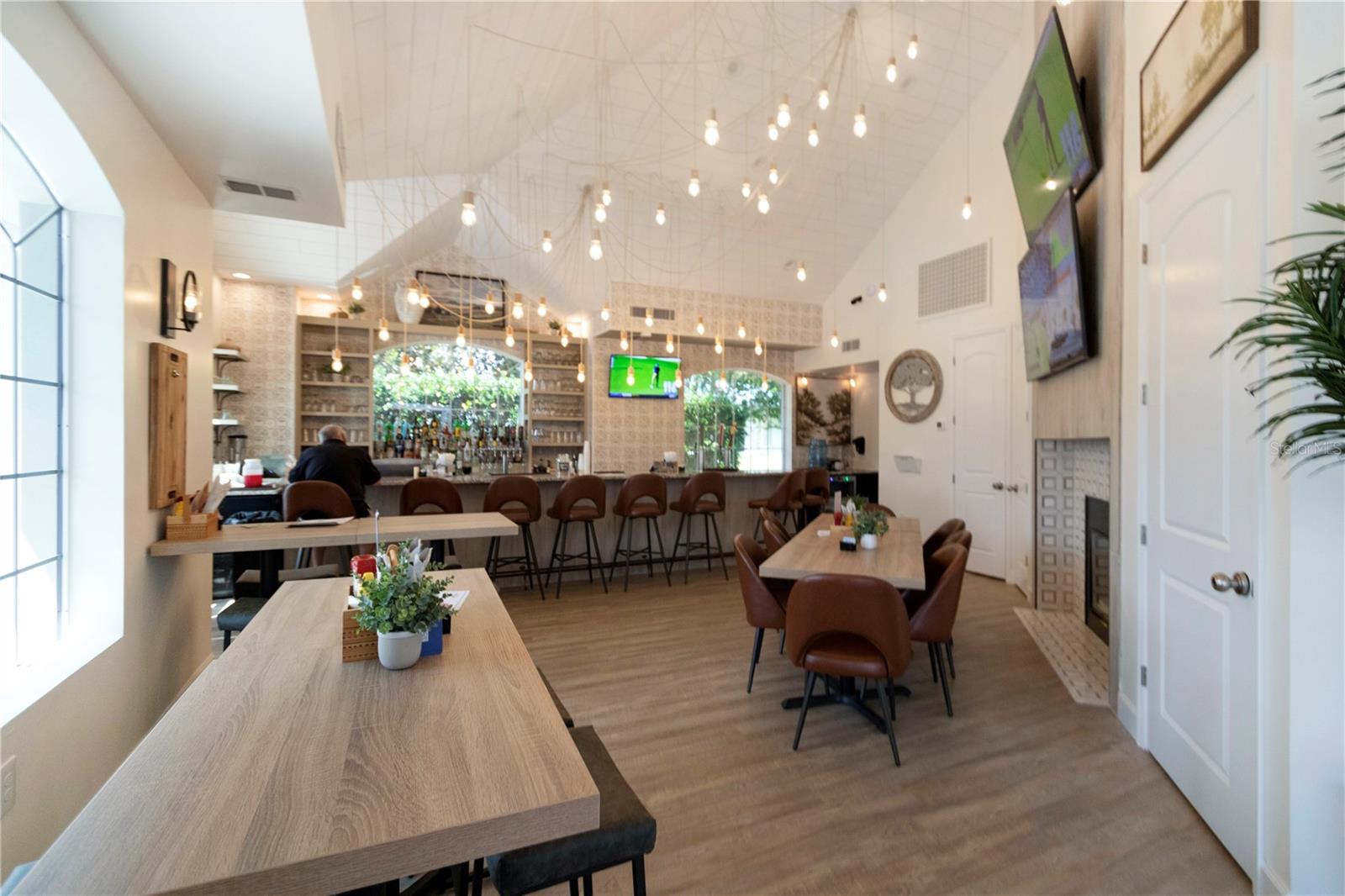 Image 48 of 60 For 6318 117th Loop