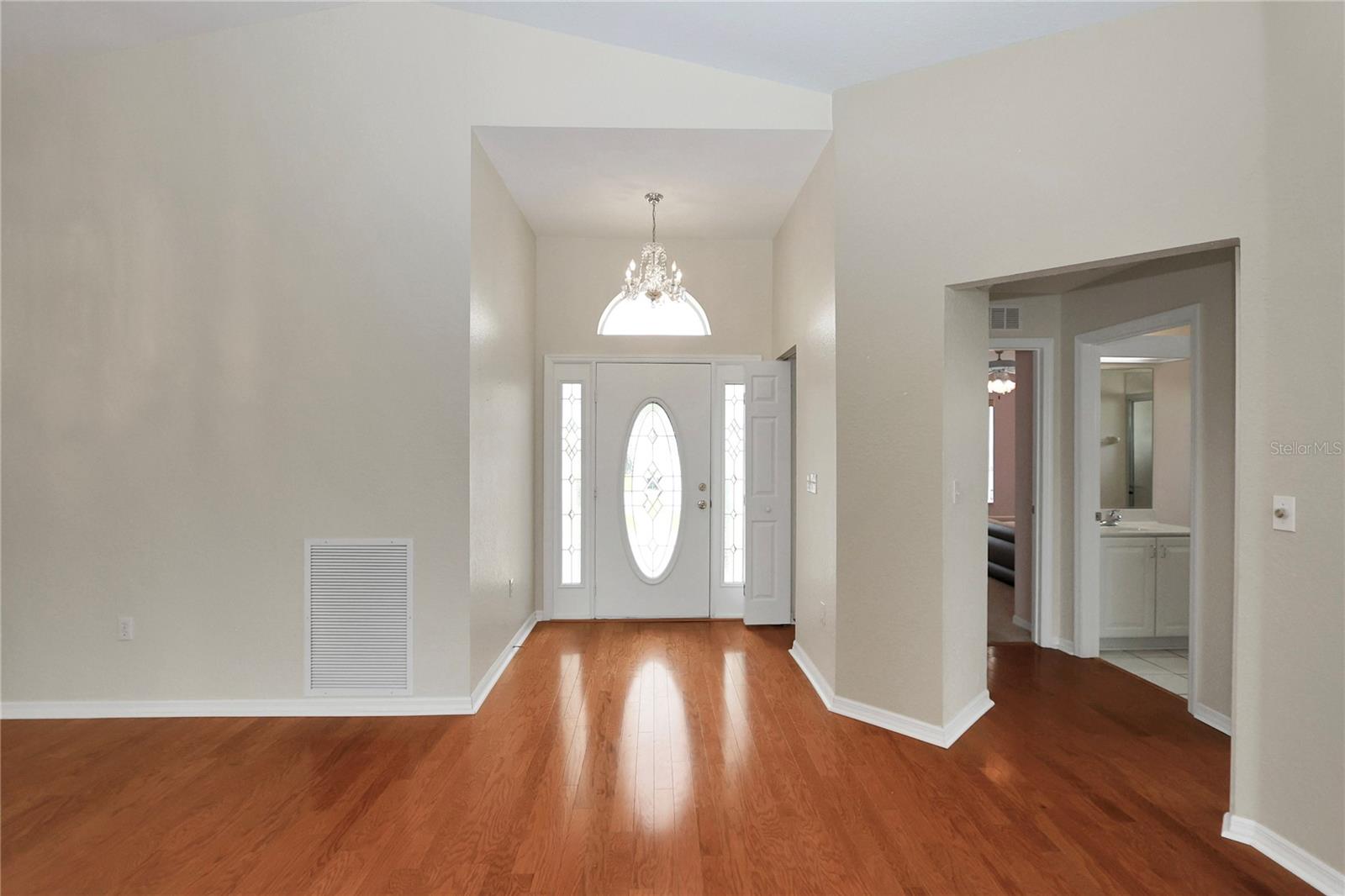 Image 5 of 60 For 6318 117th Loop