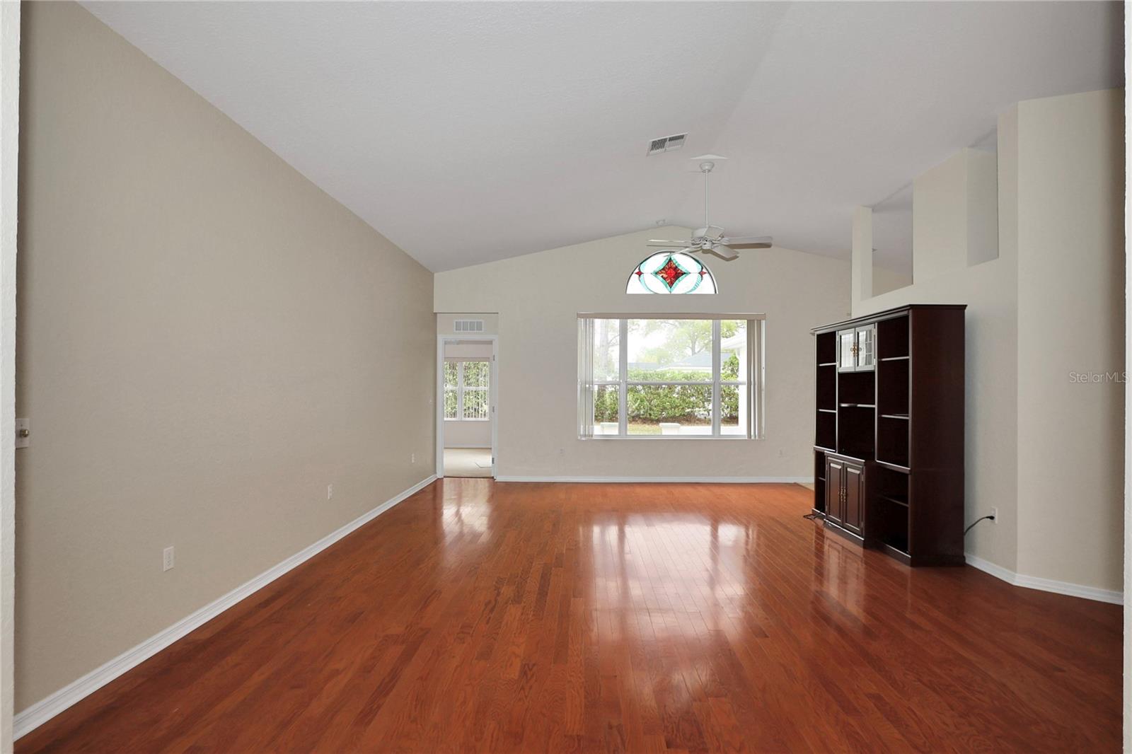 Image 6 of 60 For 6318 117th Loop