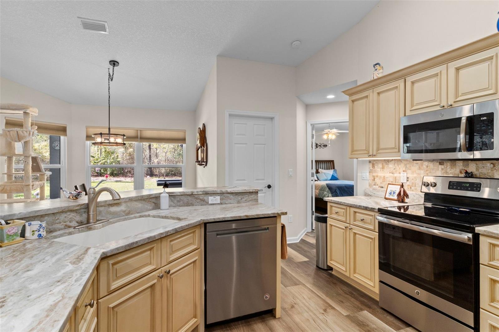 Image 13 of 47 For 3720 Citrus Springs Boulevard