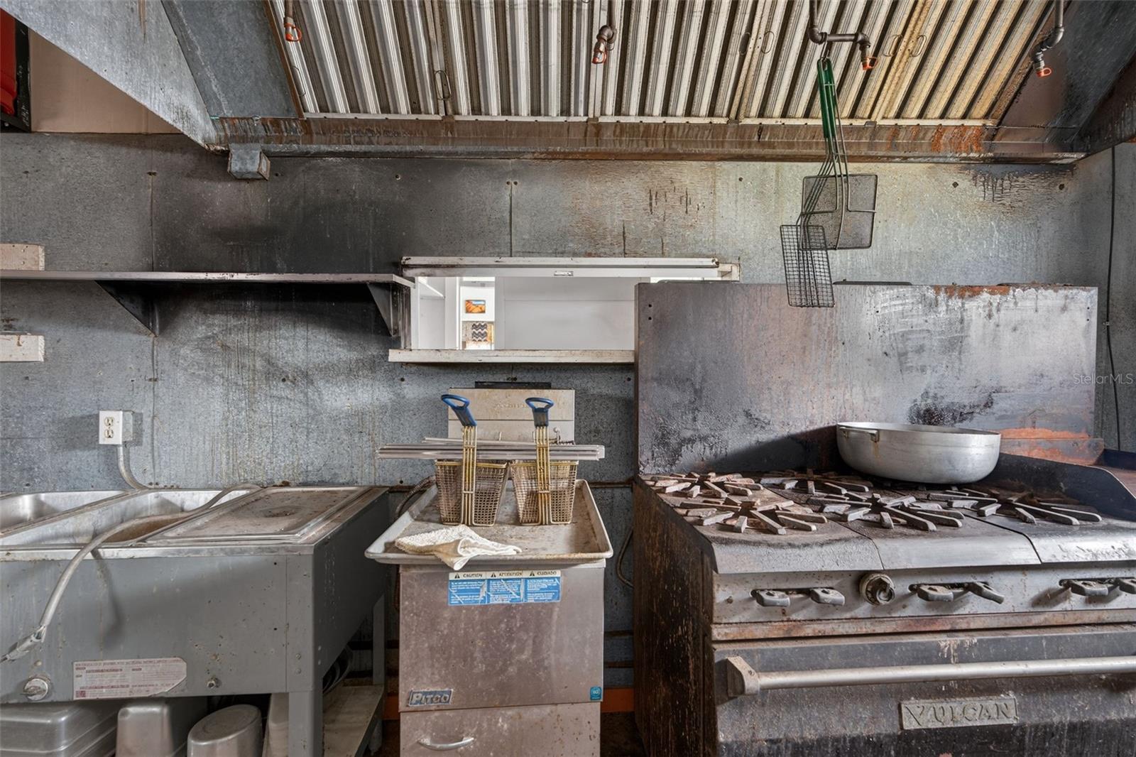 Image 12 of 50 For 800 Us 301  