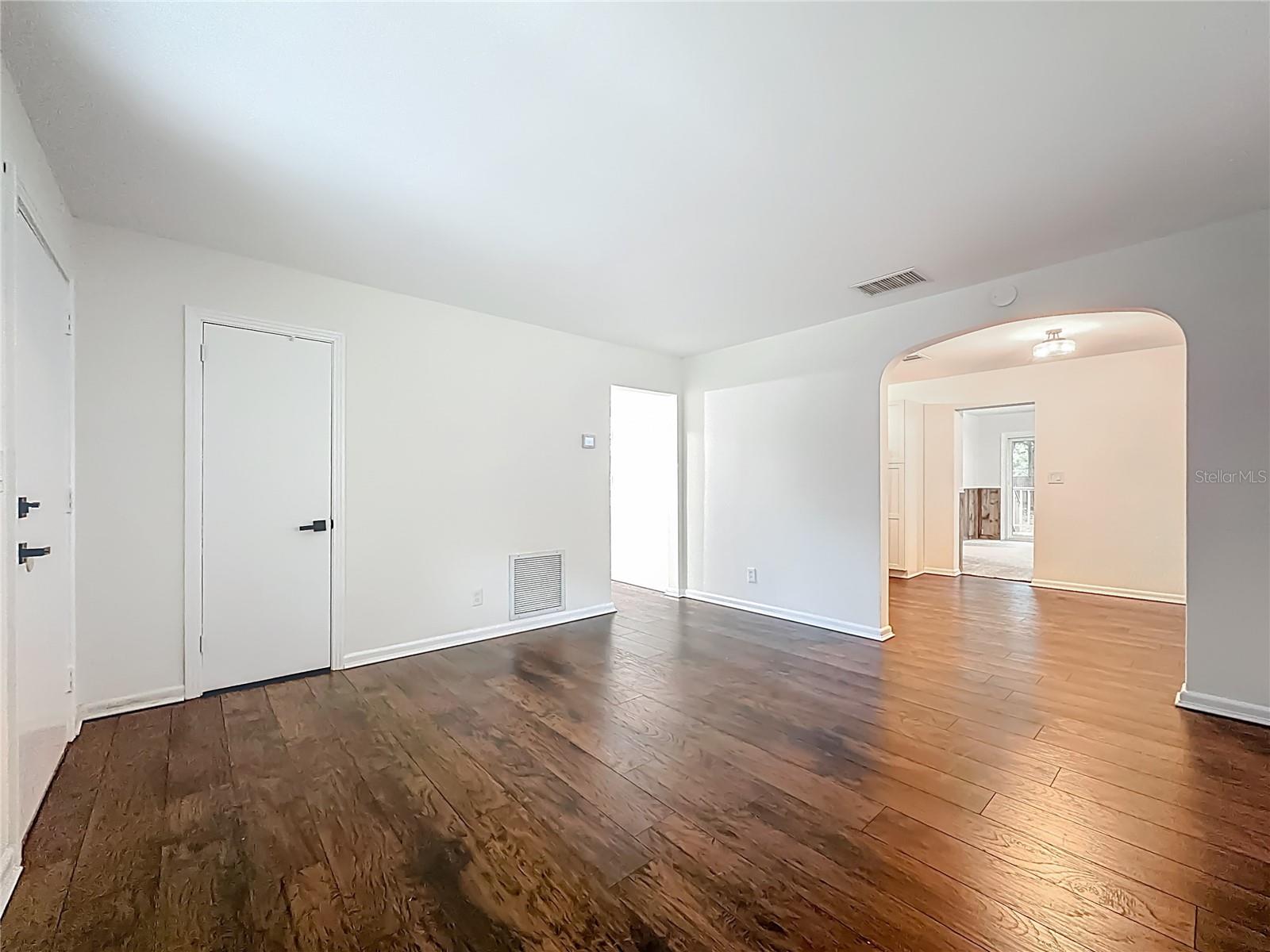 Image 12 of 47 For 5243 Poppy Drive