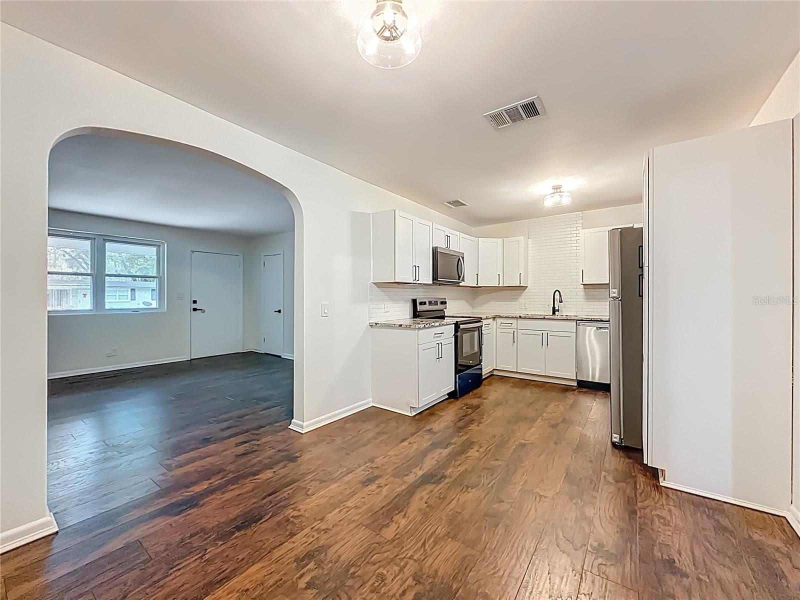 Image 16 of 47 For 5243 Poppy Drive