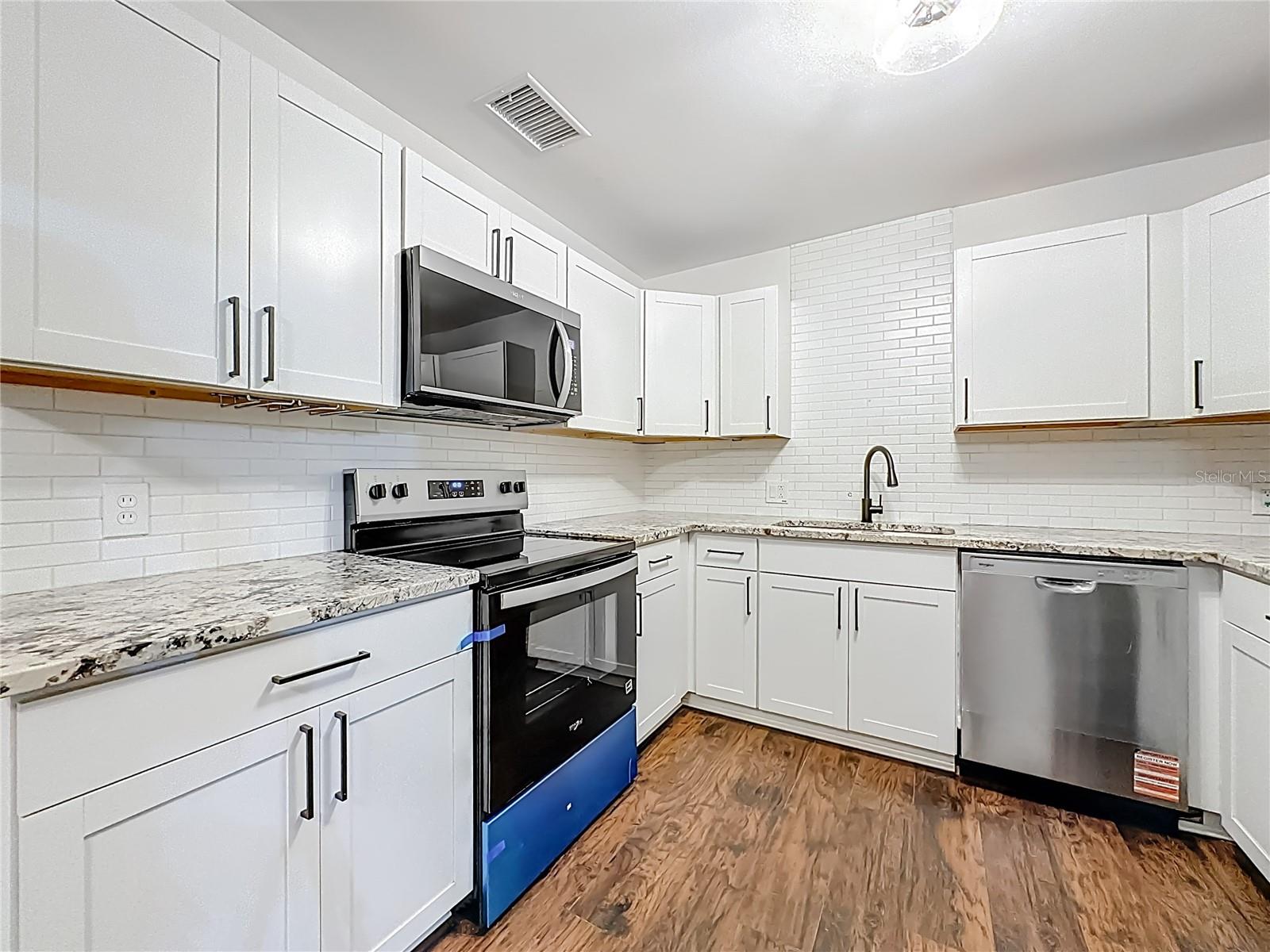 Image 20 of 47 For 5243 Poppy Drive