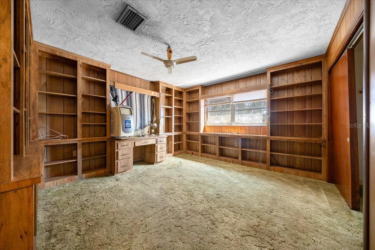 Image 15 of 35 For 82 Jeffery Street