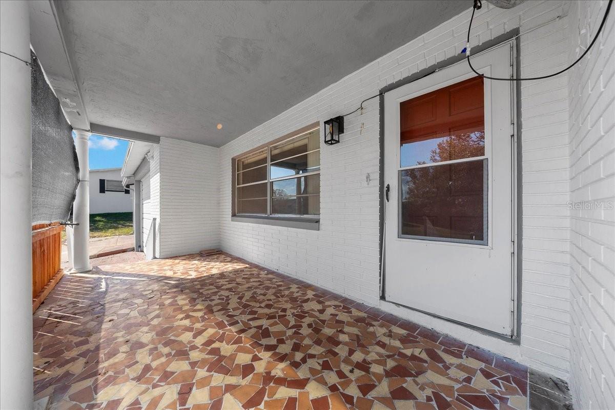 Image 33 of 35 For 82 Jeffery Street