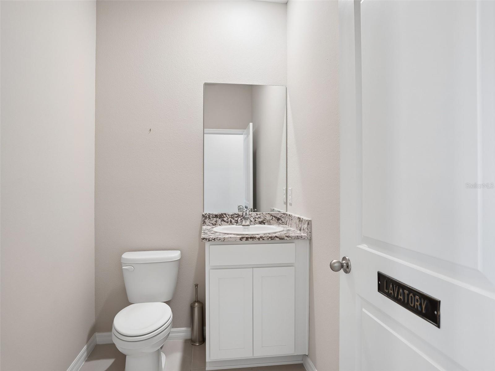 Image 19 of 47 For 4982 39th Loop