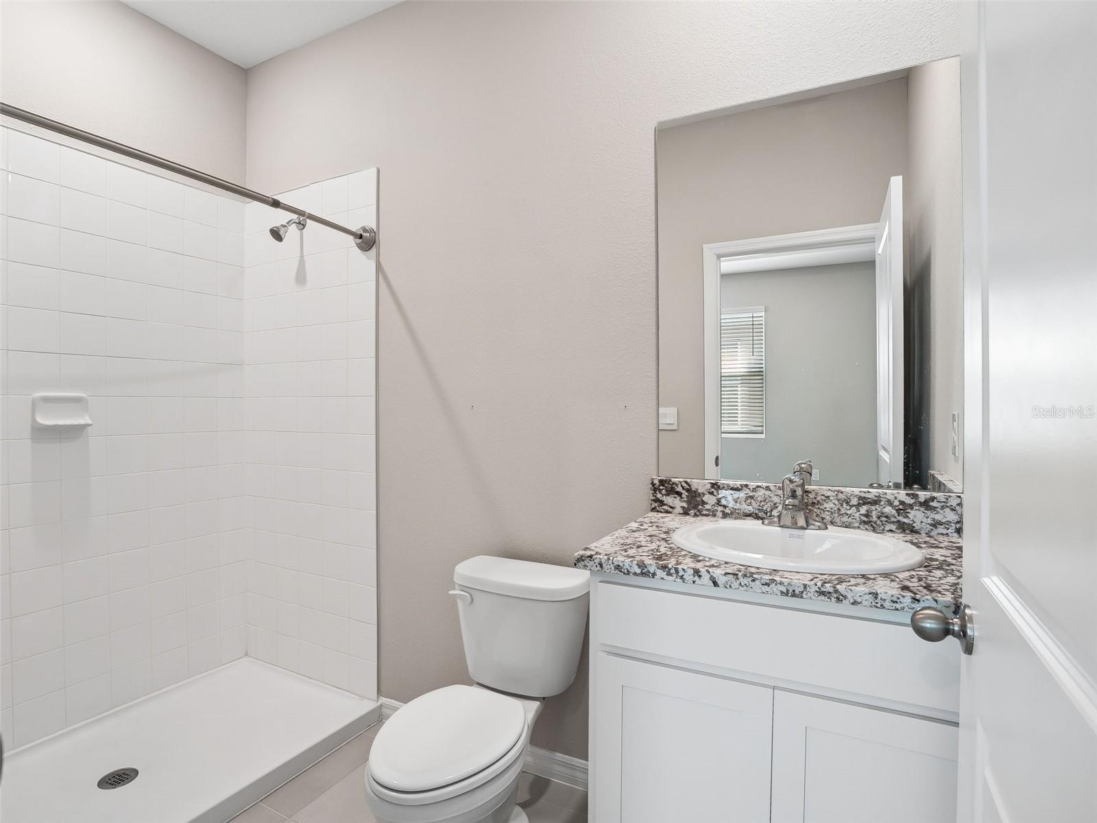 Image 24 of 47 For 4982 39th Loop