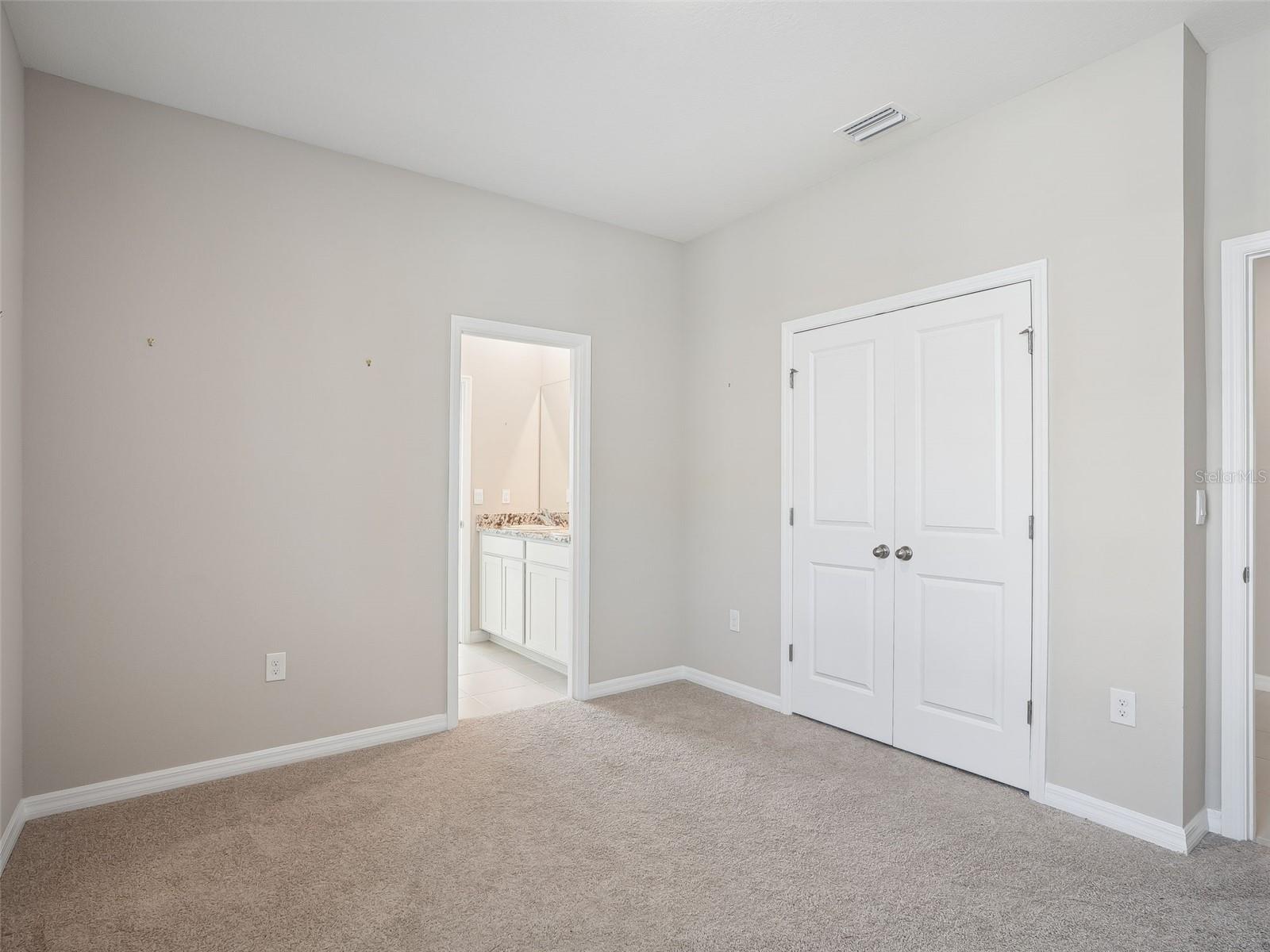 Image 30 of 47 For 4982 39th Loop