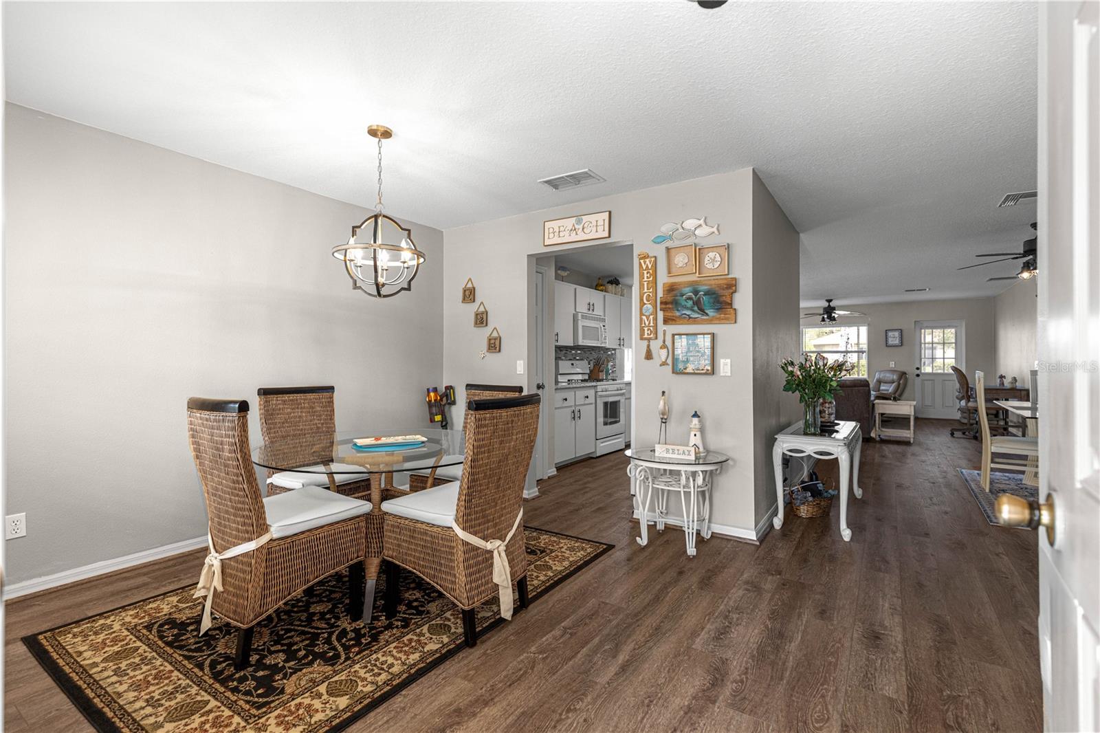 Image 10 of 39 For 9815 92nd Place Road