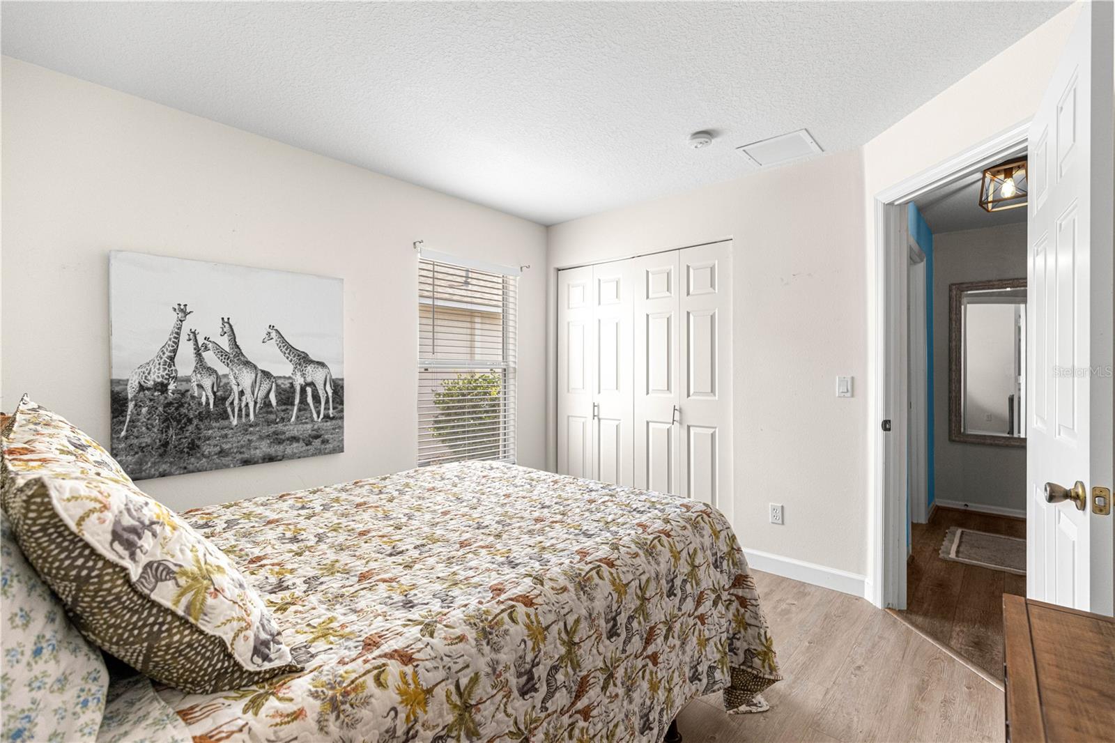 Image 21 of 39 For 9815 92nd Place Road