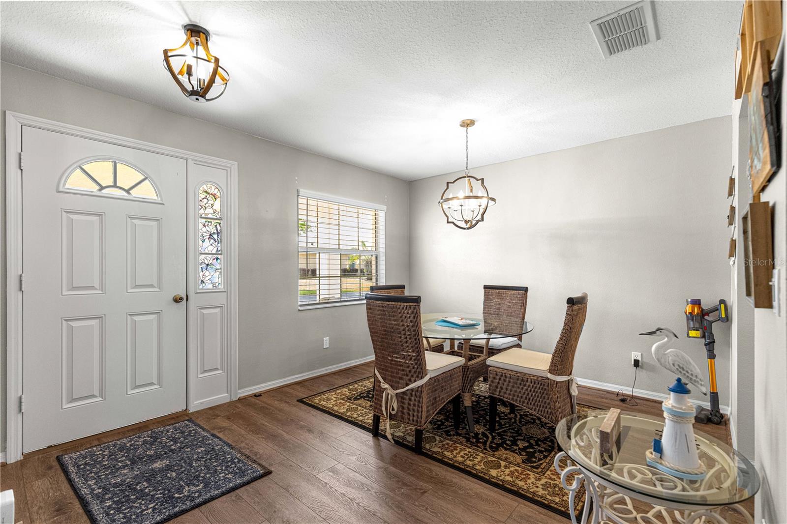 Image 8 of 39 For 9815 92nd Place Road