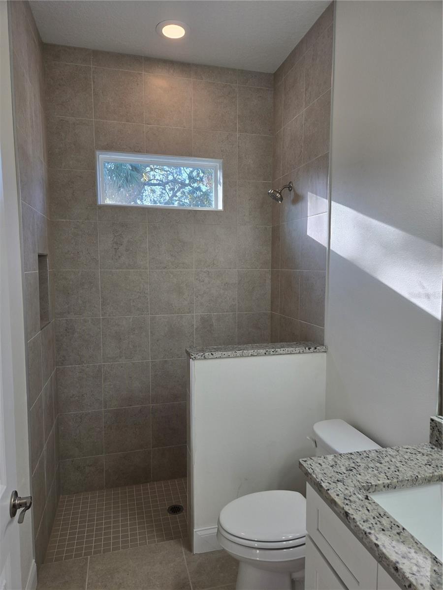 Image 12 of 16 For 797 Nevada Drive Ne