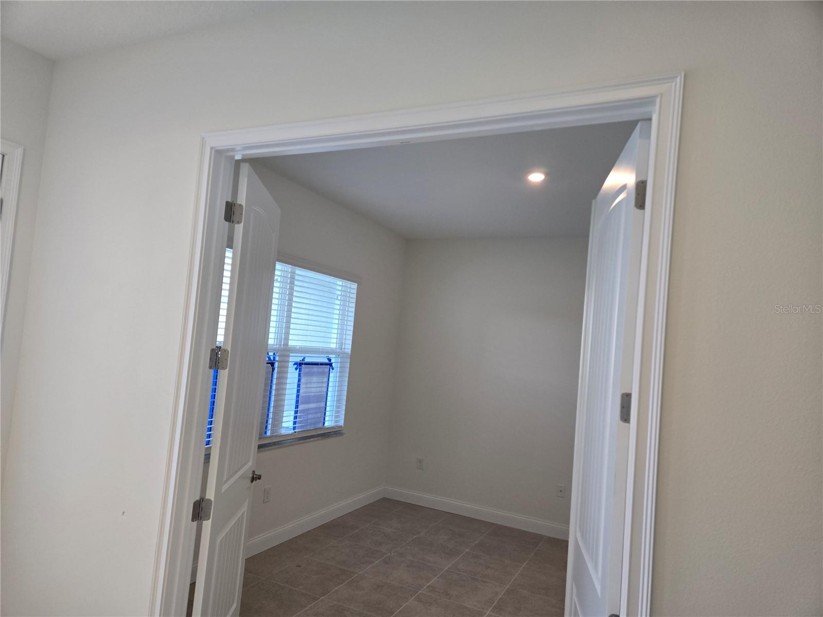 Image 3 of 16 For 797 Nevada Drive Ne