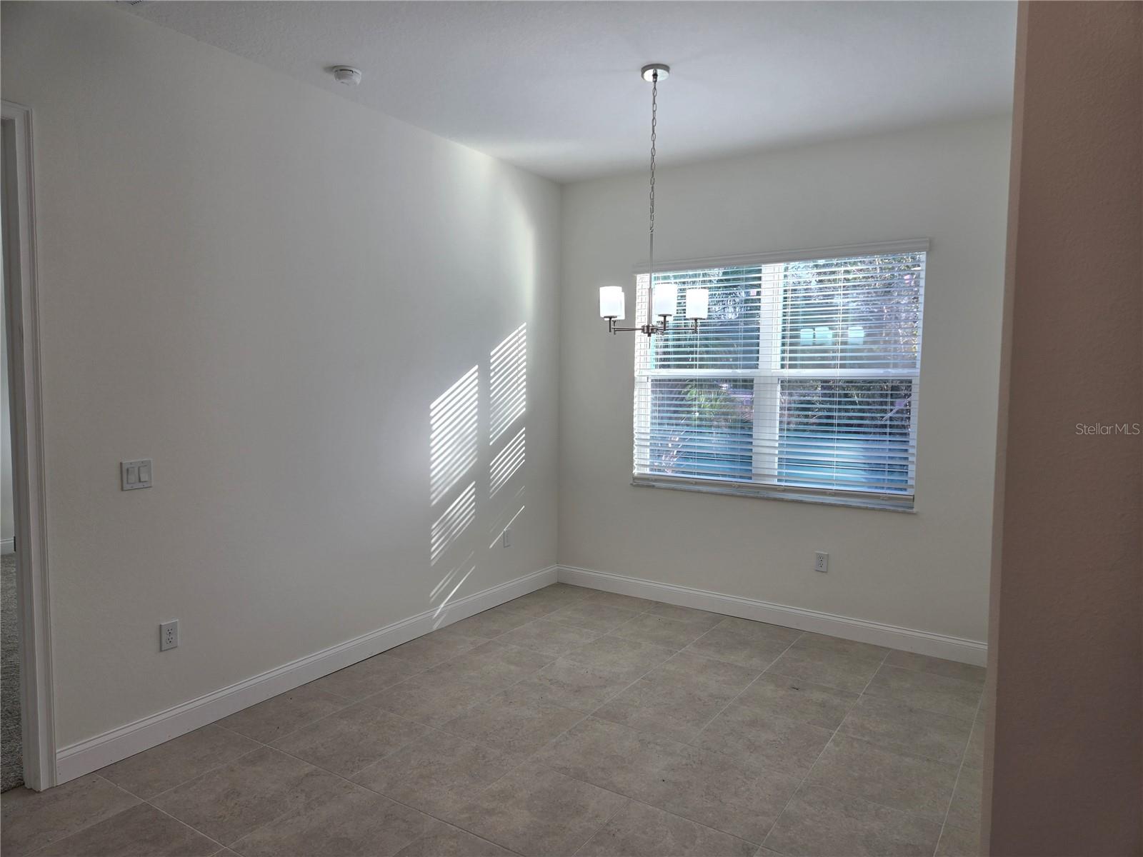 Image 9 of 16 For 797 Nevada Drive Ne