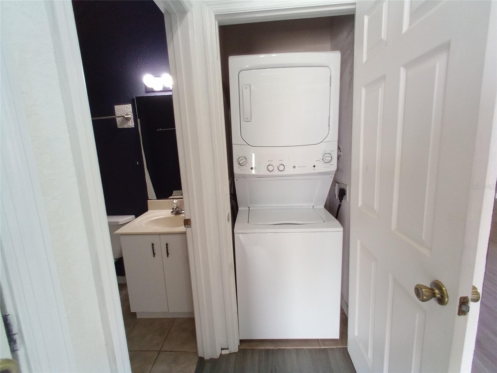 Image 21 of 35 For 15201 Indian Creek Drive B