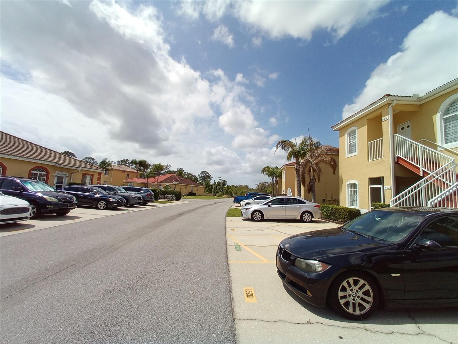 Image 26 of 35 For 15201 Indian Creek Drive B