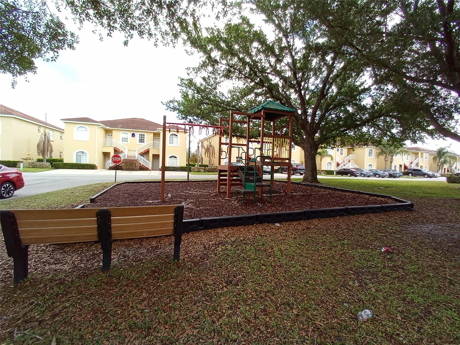 Image 33 of 35 For 15201 Indian Creek Drive B