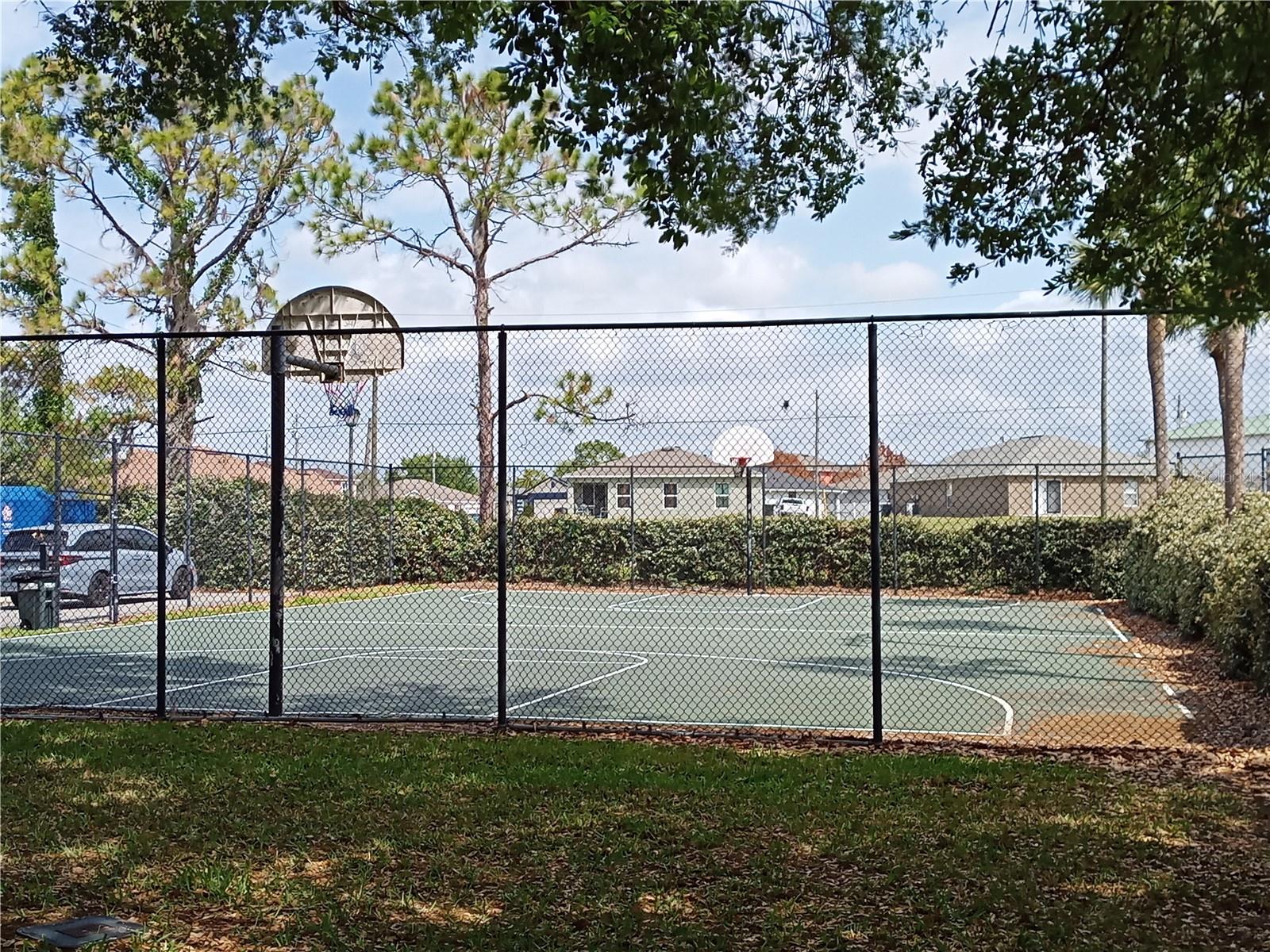 Image 34 of 35 For 15201 Indian Creek Drive B