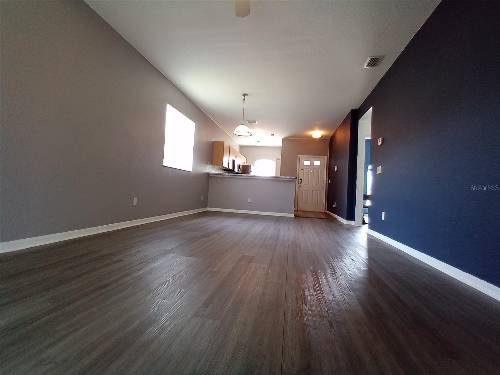 Image 7 of 35 For 15201 Indian Creek Drive B