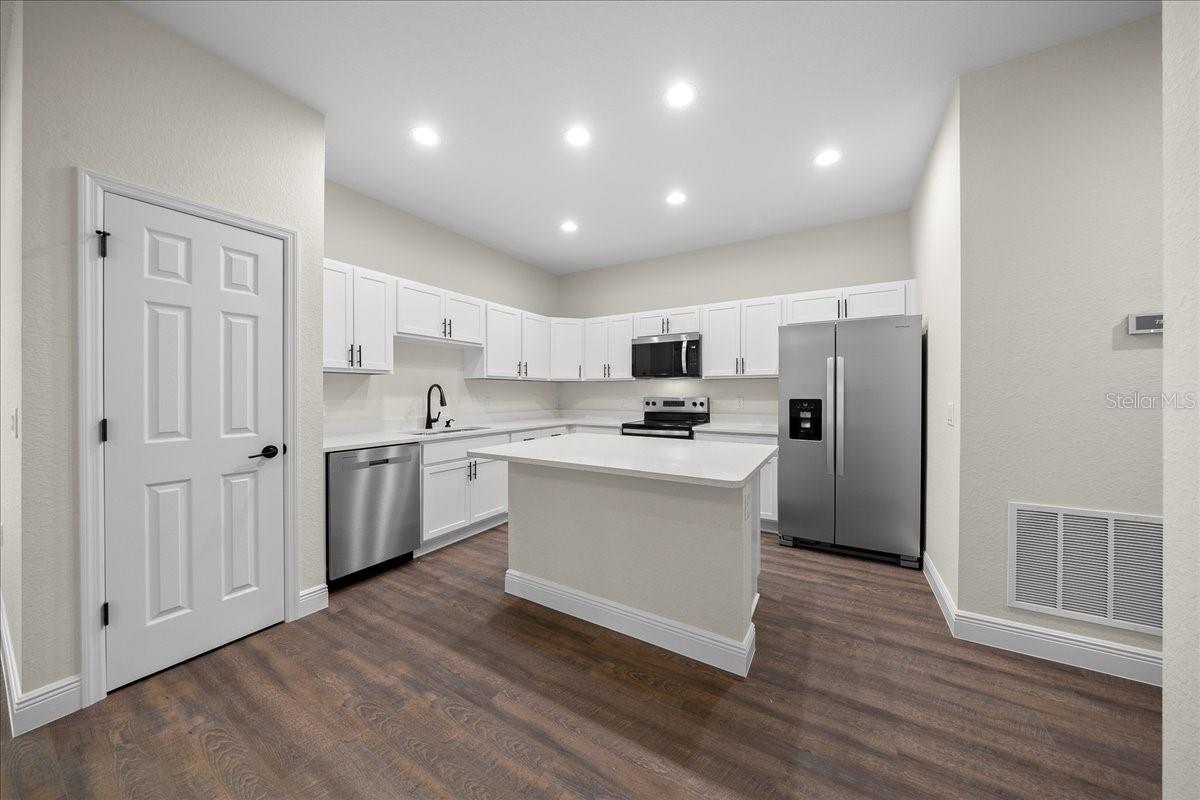 Image 10 of 38 For 5849 Drew Road 1 & 2