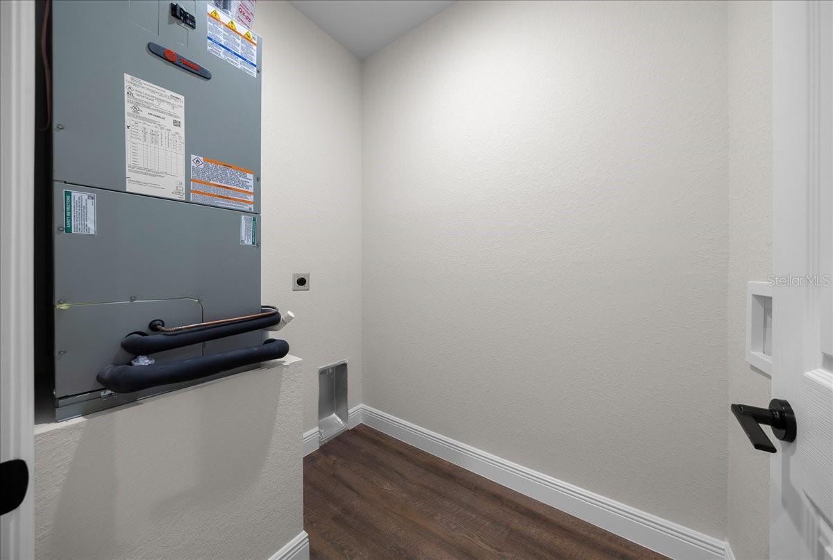 Image 27 of 38 For 5849 Drew Road 1 & 2