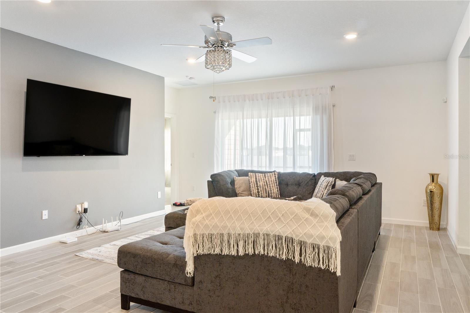 Image 18 of 31 For 9191 57th Terrace