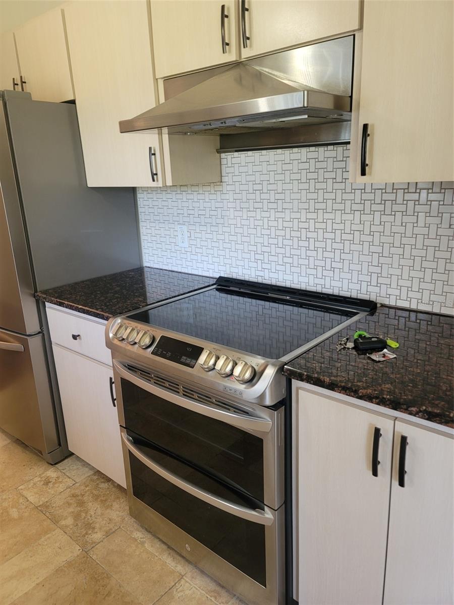 Image 10 of 24 For 10202 61st Terrace Road