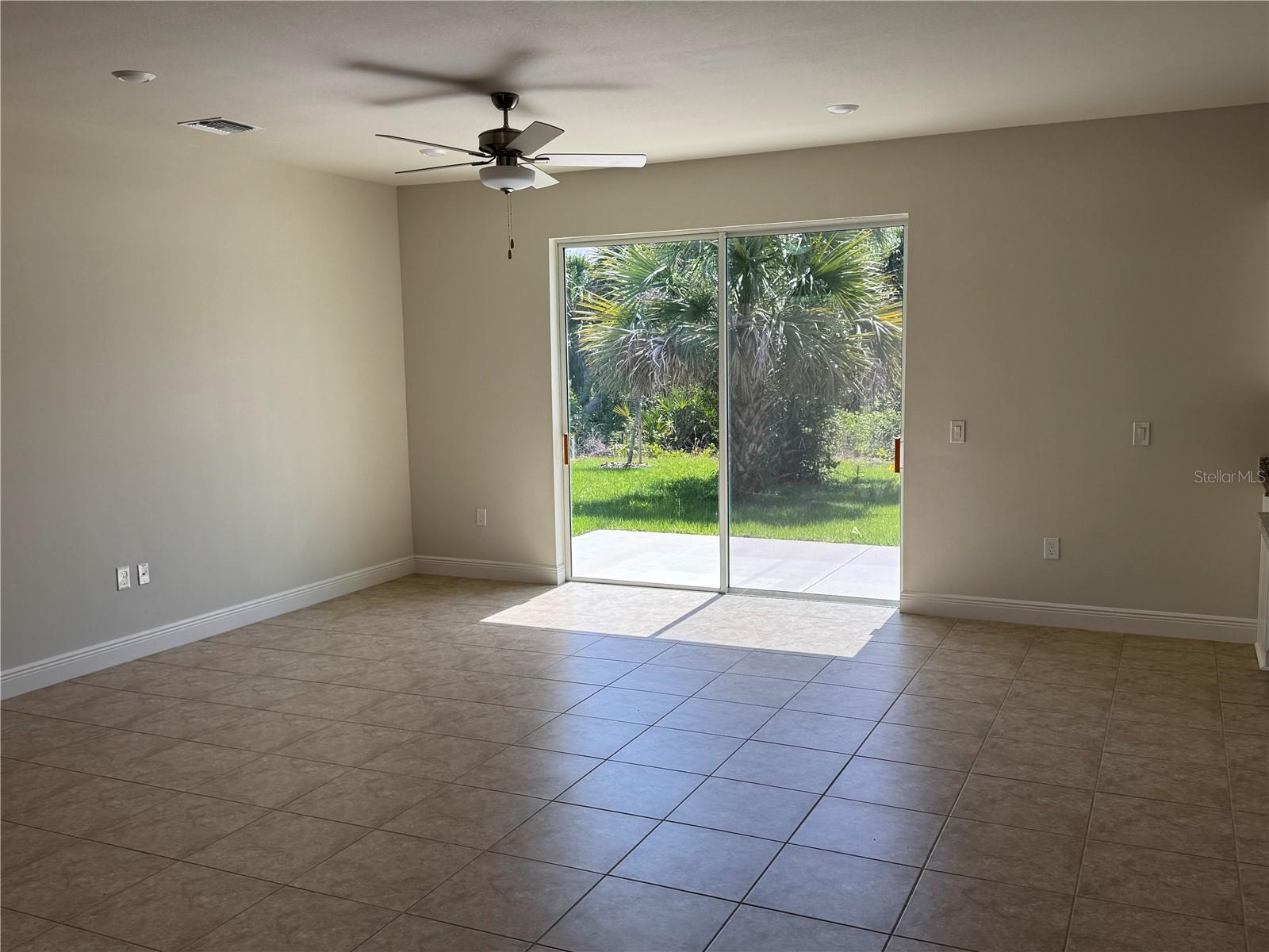 Image 5 of 18 For 3462 Sernice Street