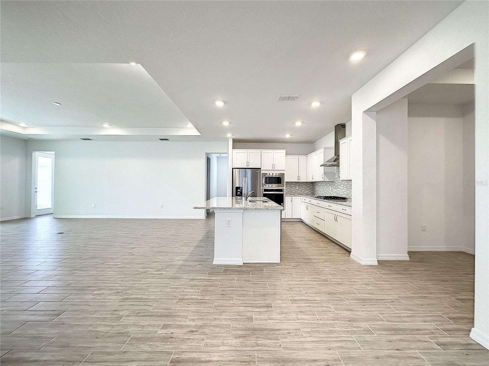 Image 10 of 53 For 6379 73rd Avenue