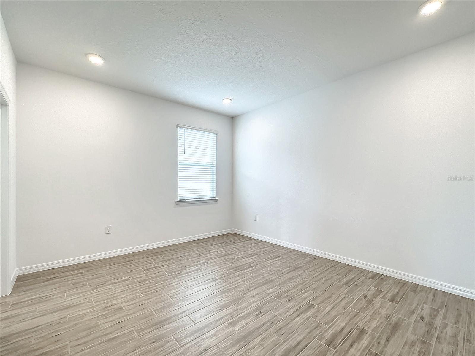 Image 16 of 53 For 6379 73rd Avenue