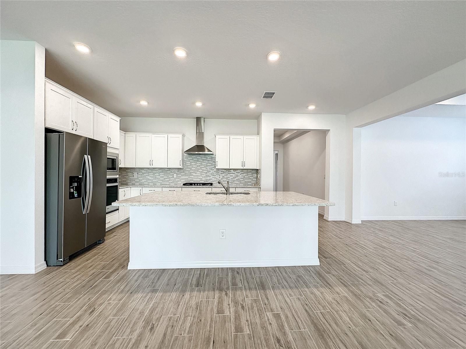 Image 34 of 53 For 6379 73rd Avenue