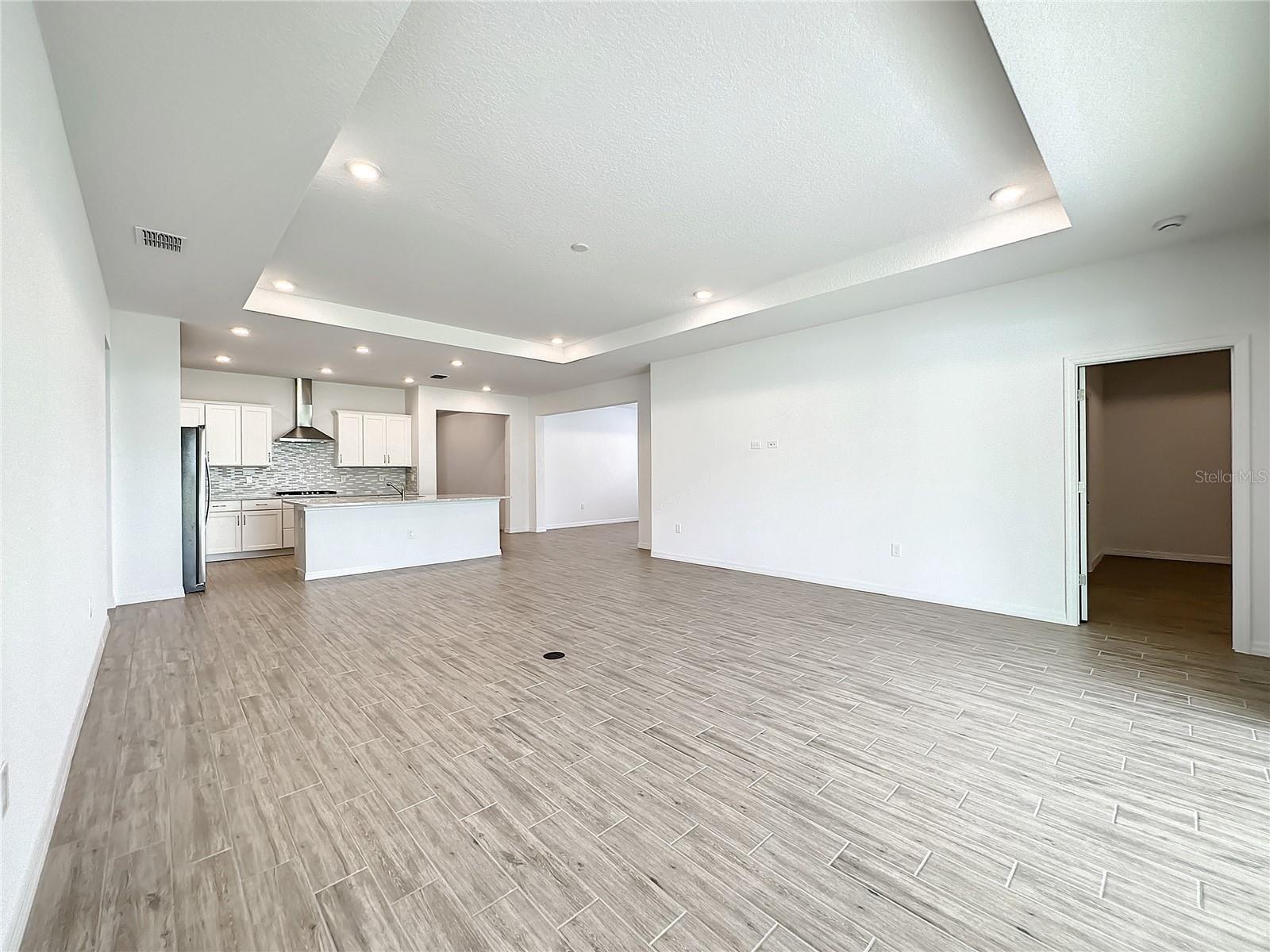 Image 38 of 53 For 6379 73rd Avenue