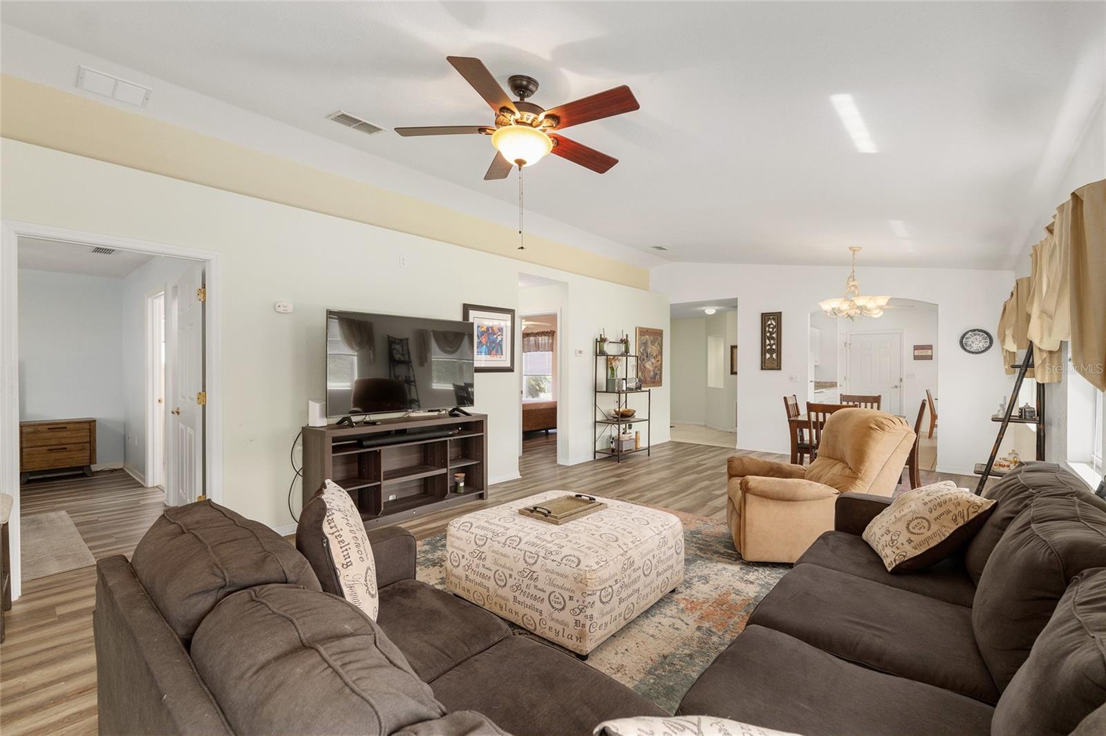 Image 14 of 42 For 14160 85th Avenue