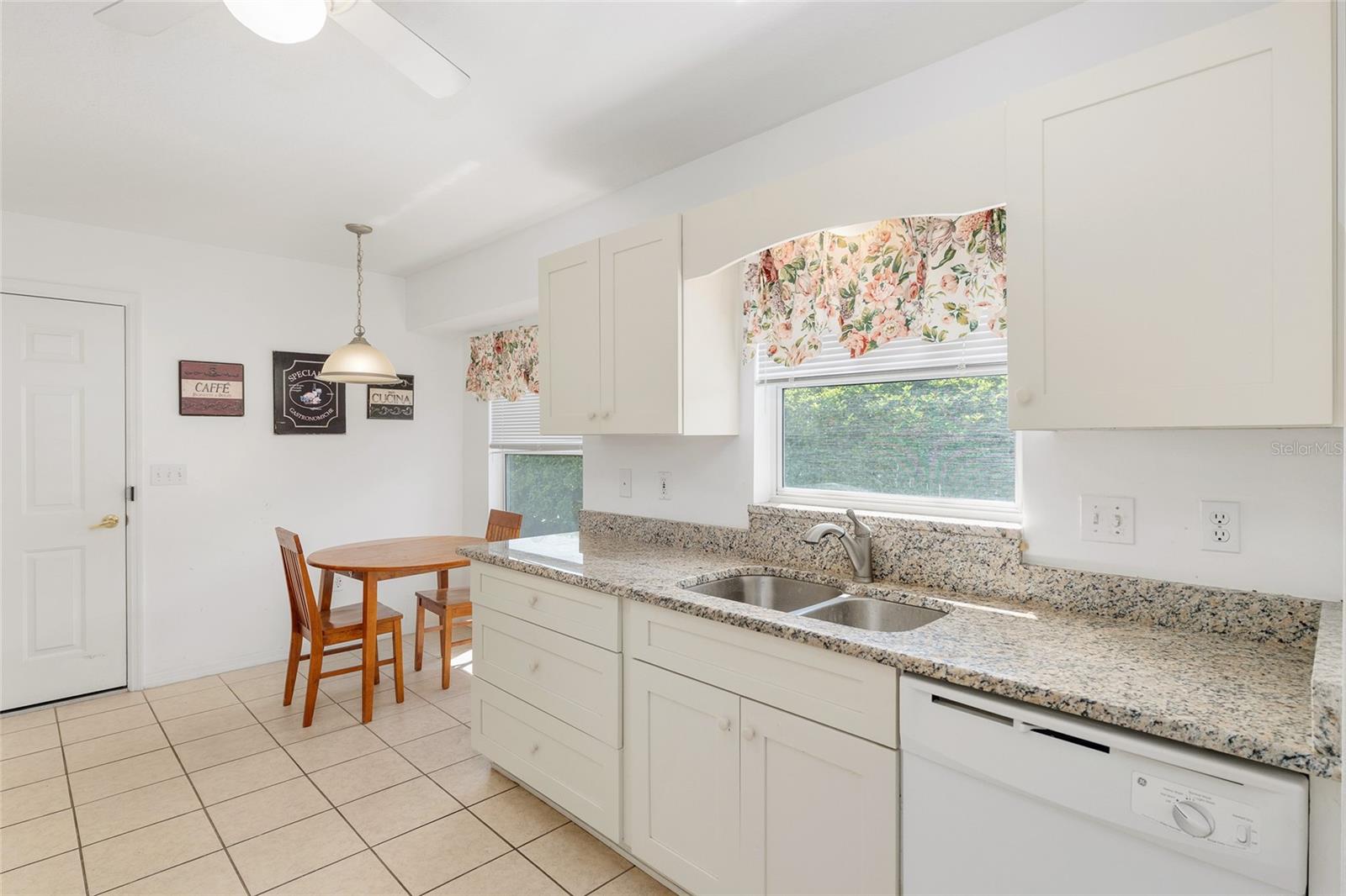 Image 19 of 42 For 14160 85th Avenue