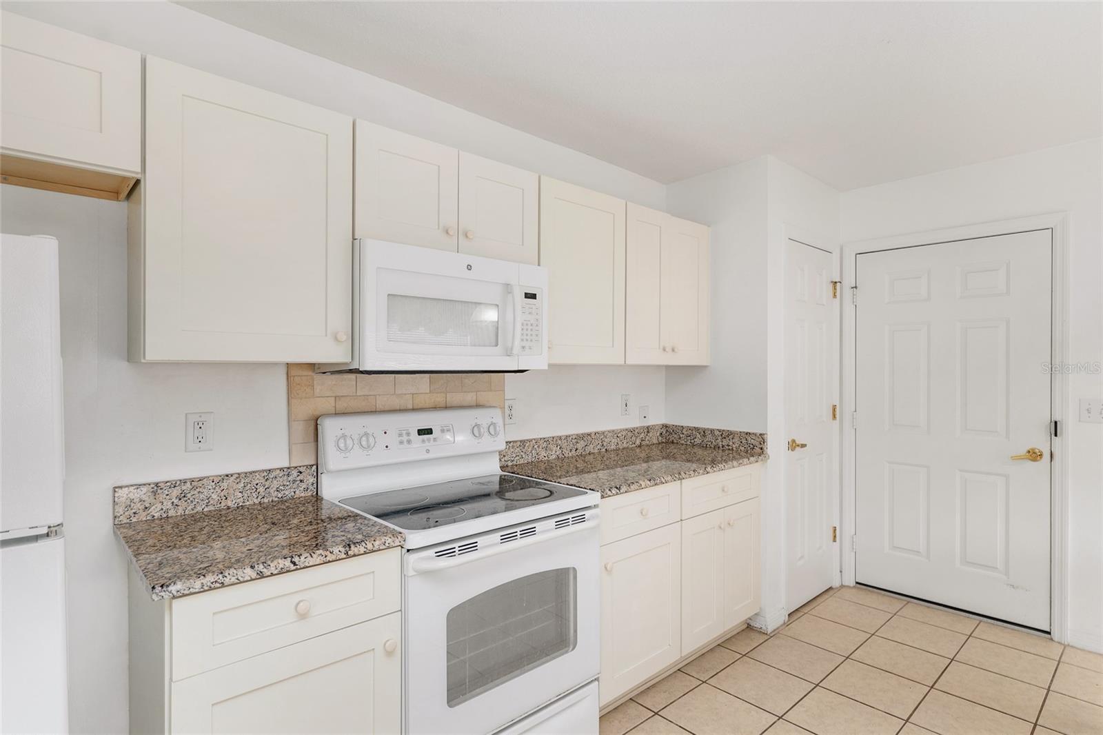 Image 21 of 42 For 14160 85th Avenue