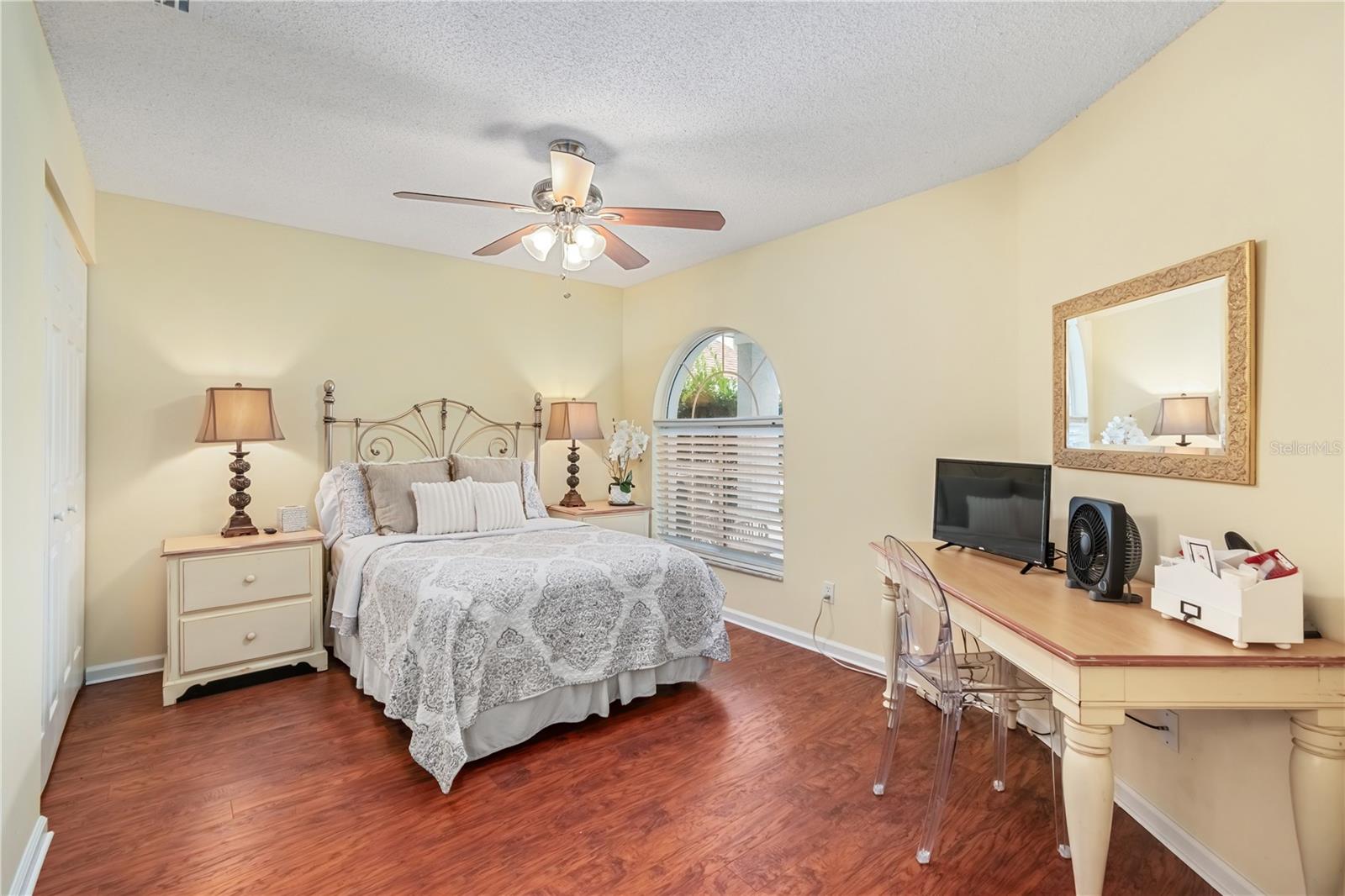 Image 25 of 43 For 1918 50th Avenue