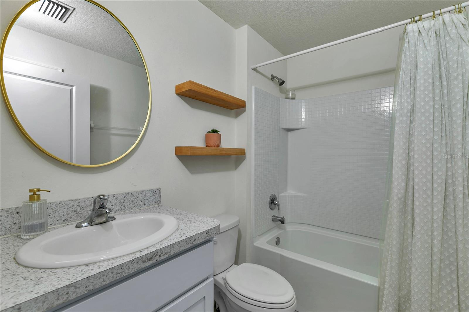 Image 14 of 45 For 8696 49th Circle