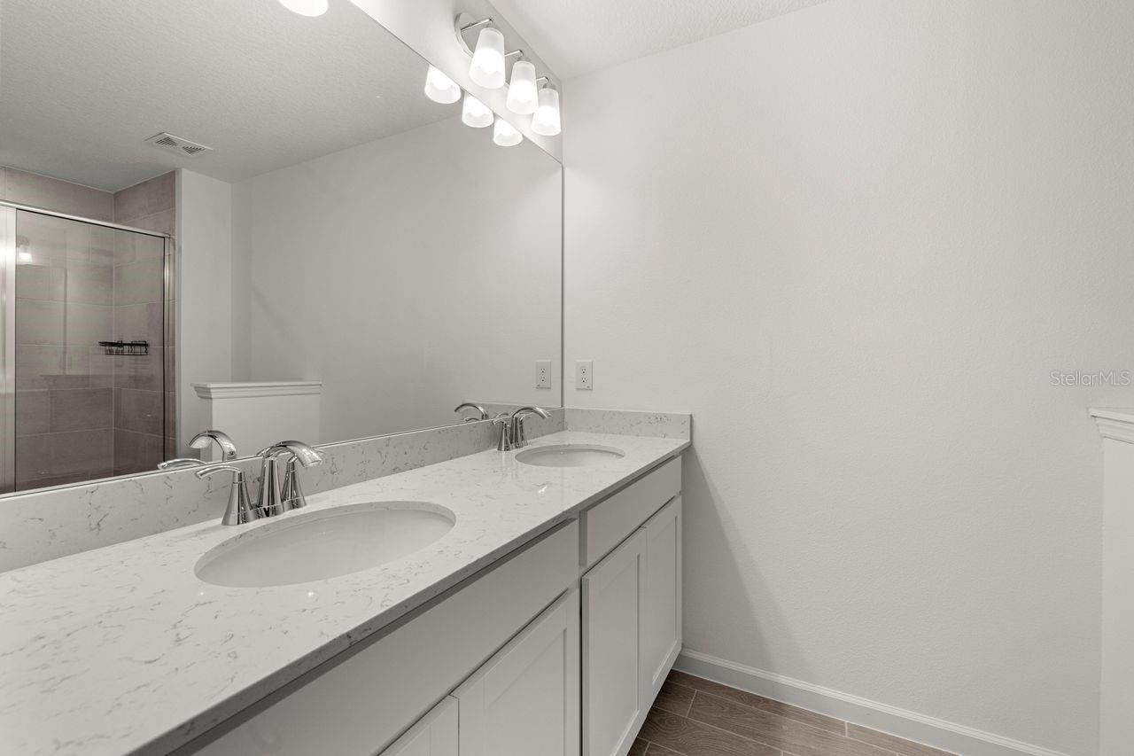 Image 20 of 26 For 3353 37 Ave Road